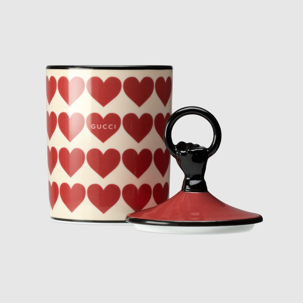 GUCCI キャンドル Gucci hearts print candle, Freesia scent in red and ivory