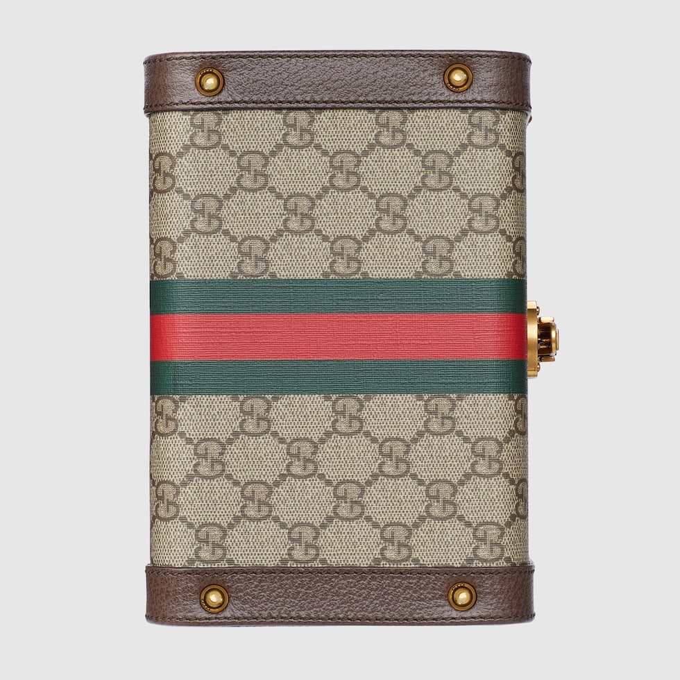 768184_FAB3W_9747_015_052_0000