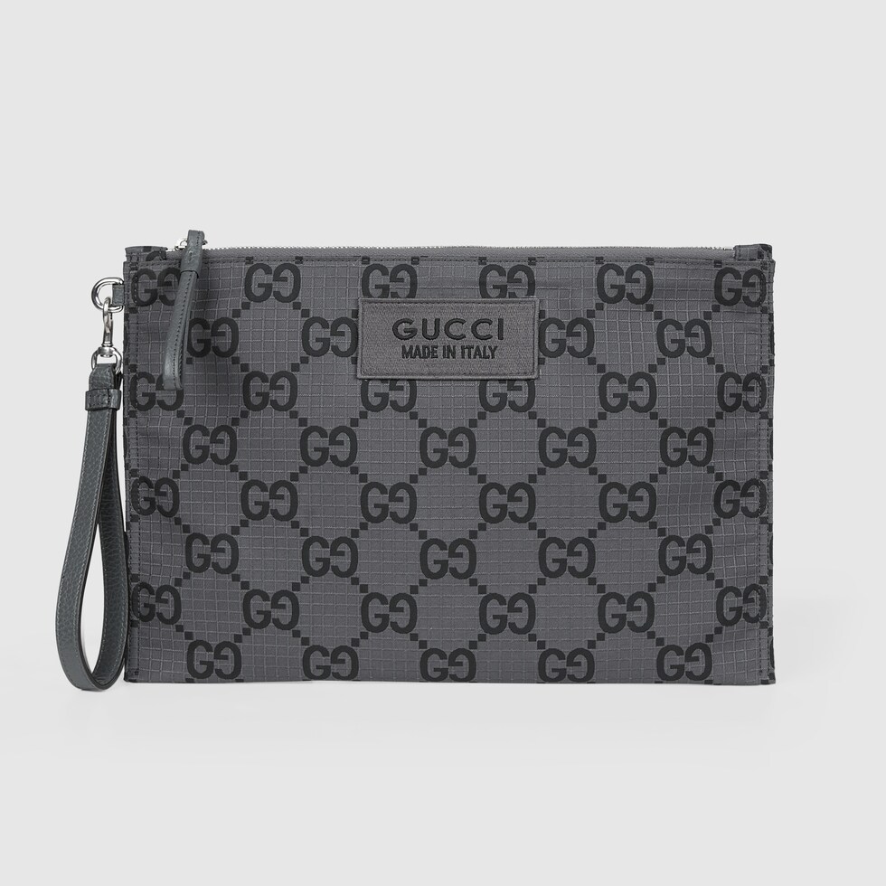 Gucci hot sale gg pouch