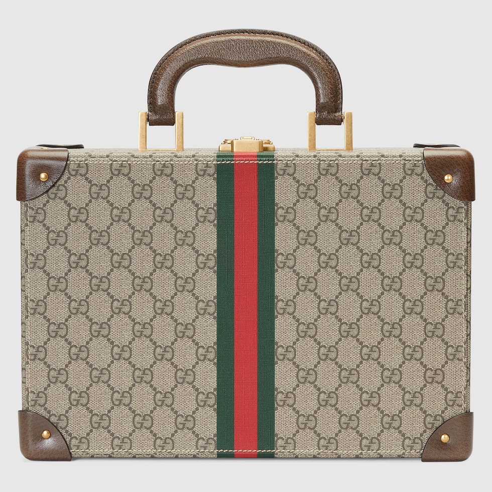 744427_FACPU_9747_001_065_0000