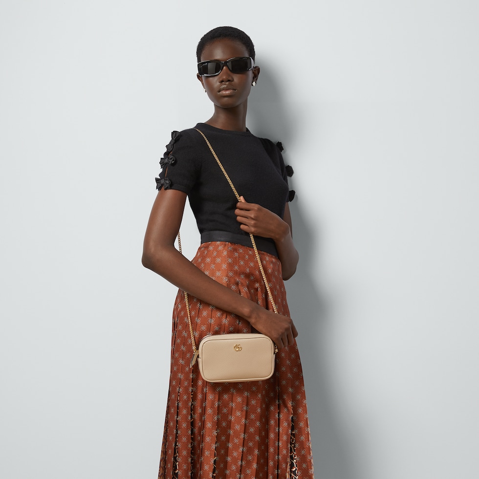 GG Marmont mini camera bag in beige leather | GUCCI® US