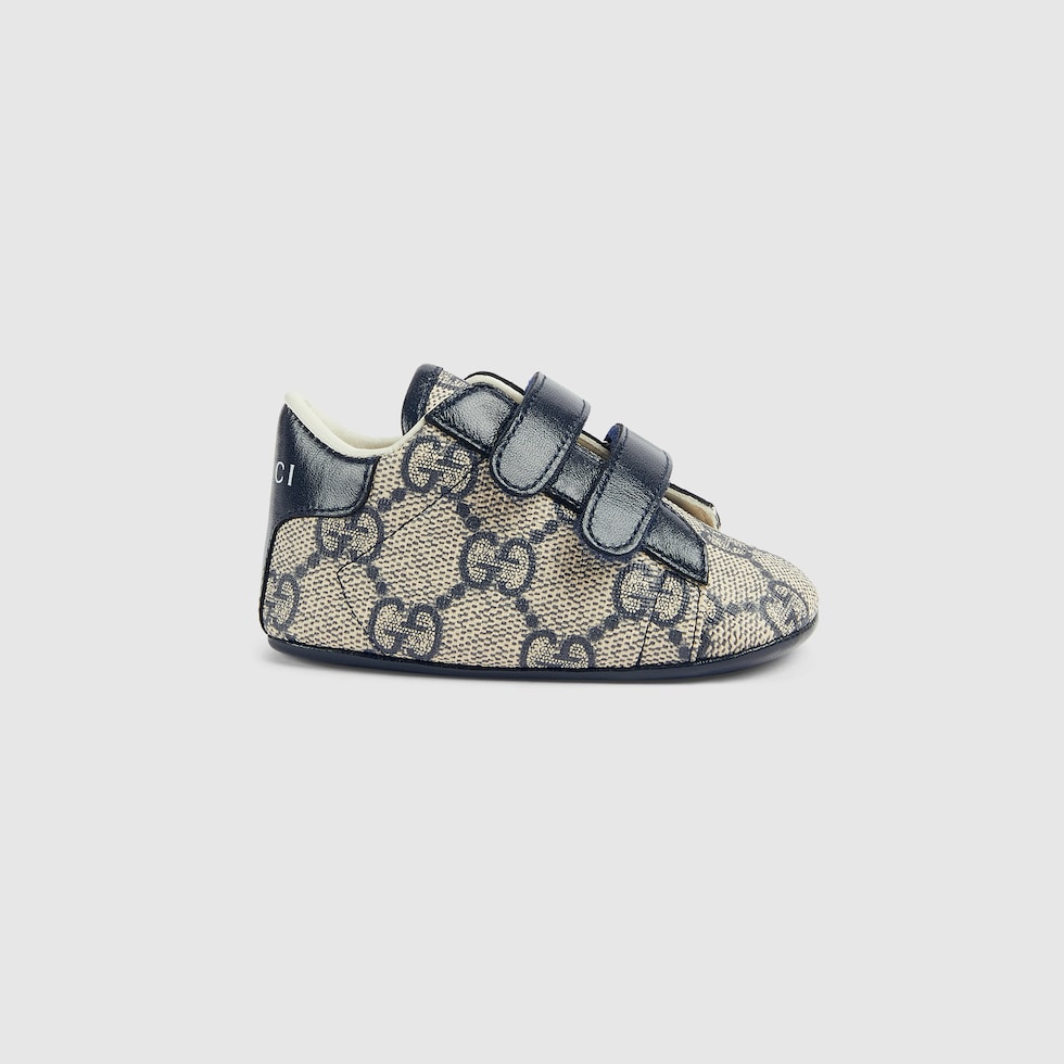 スニーカー Baby Gucci Baby Gucci Ace sneaker in blue and grey GG Supreme | GUCCI® US