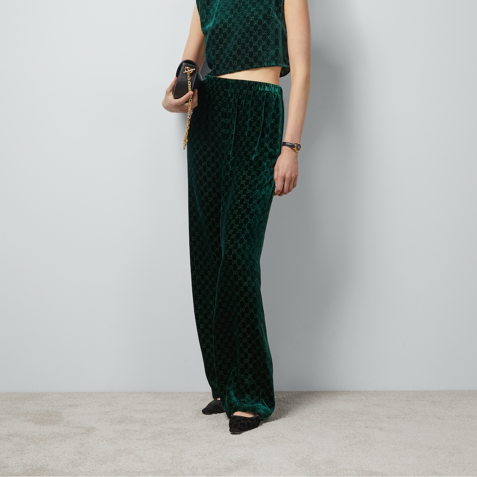 ショートパンツ GUCCI Women Straight Pants 833131XNA68 3753 GREEN GG velvet trousers in emerald green | GUCCI® SI