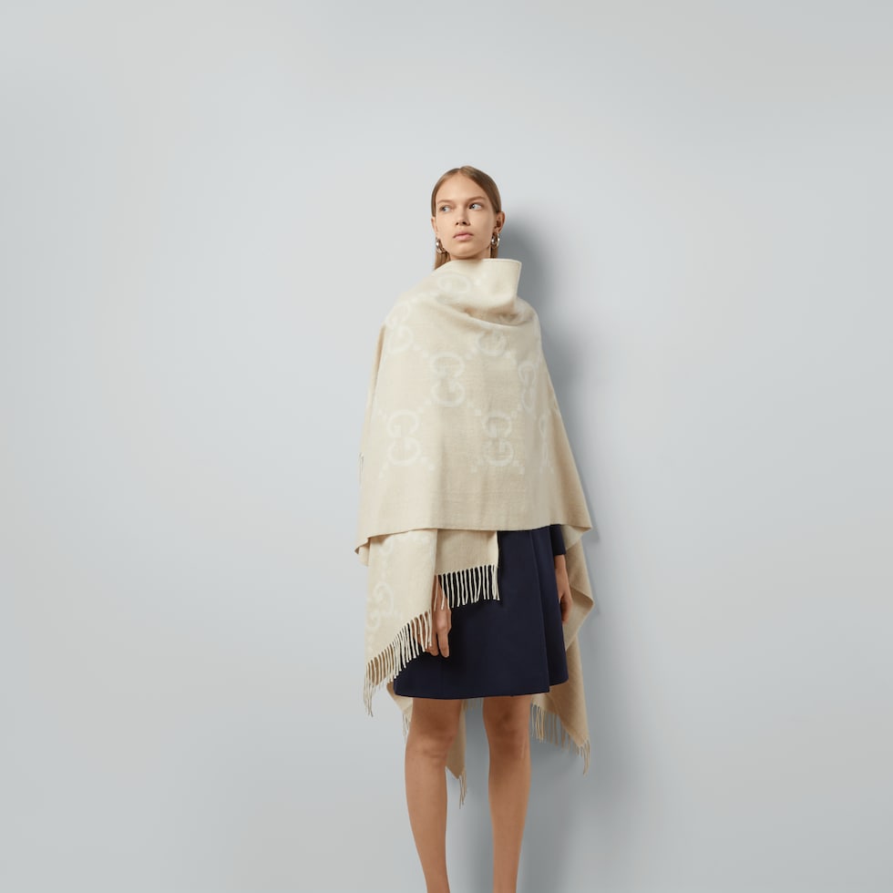 【関税＆送料込み】Gucci Jacquard Wool Cape GG wool jacquard cape in brown and beige | GUCCI® CA