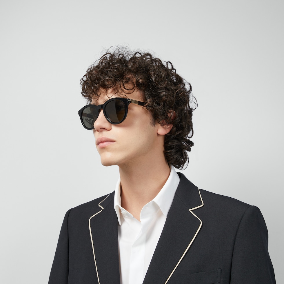 Round-frame sunglasses in black acetate | GUCCI® US