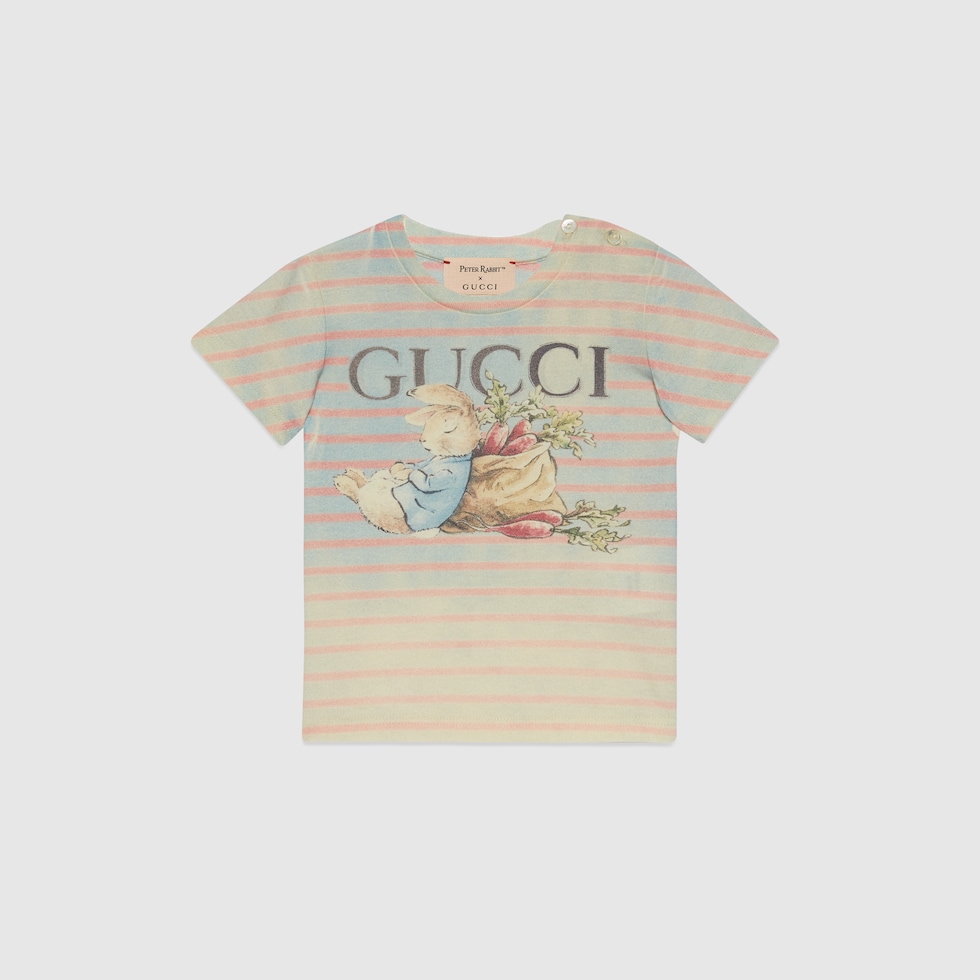 Peter Rabbit™ x Gucci cotton T-shirt in off white and blue | GUCCI® US