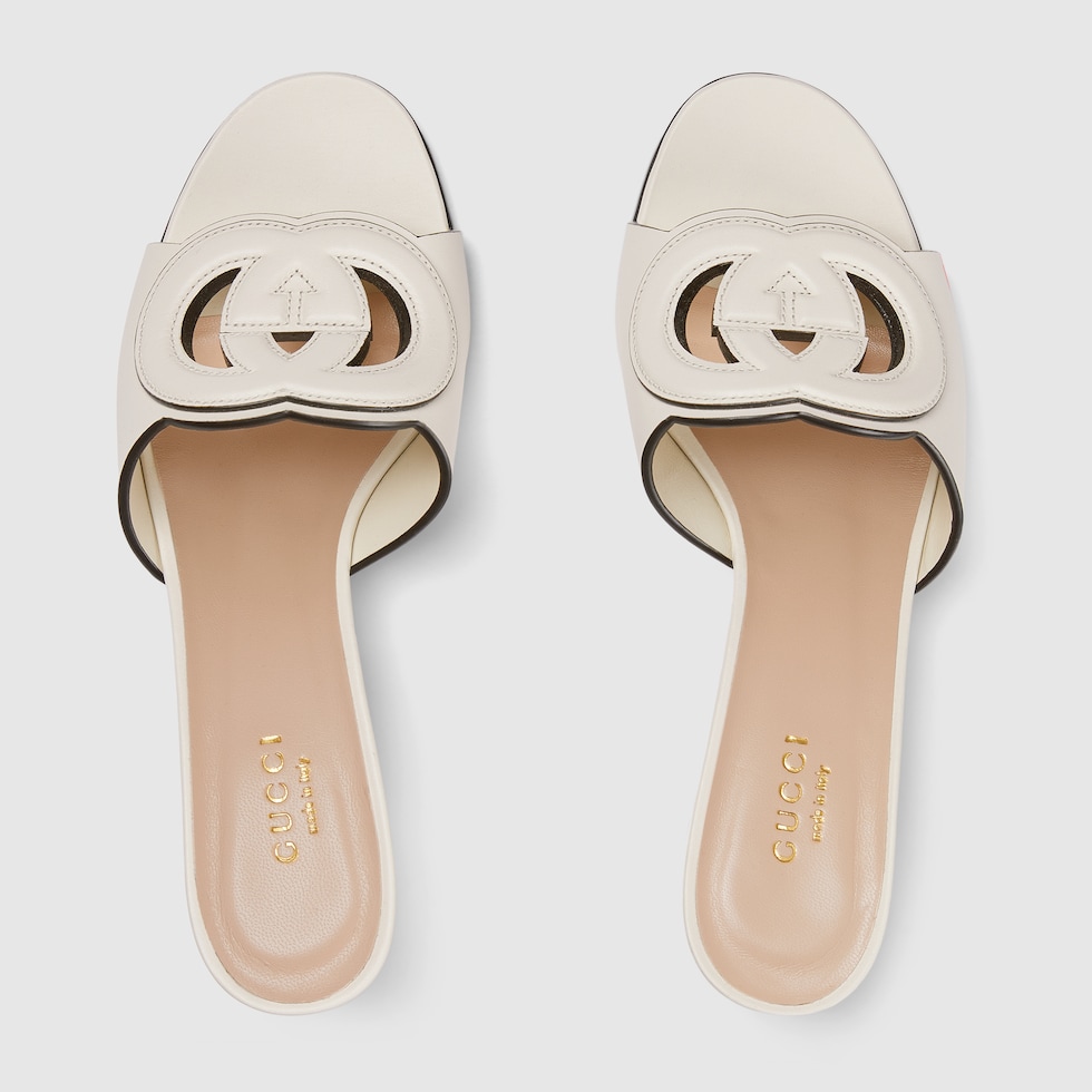 Women's Interlocking G slide sandal in white leather | GUCCI® GR