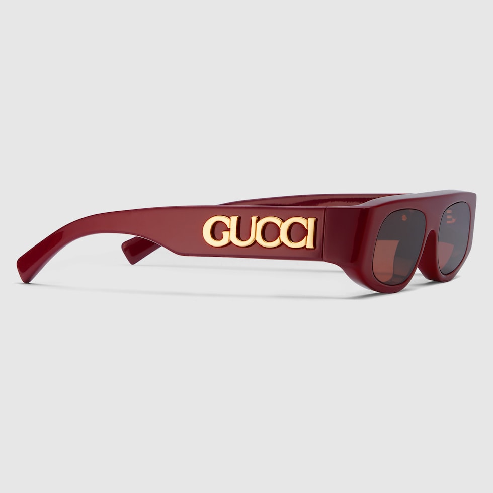 Geometric shaped frame sunglasses in Rosso Ancora red