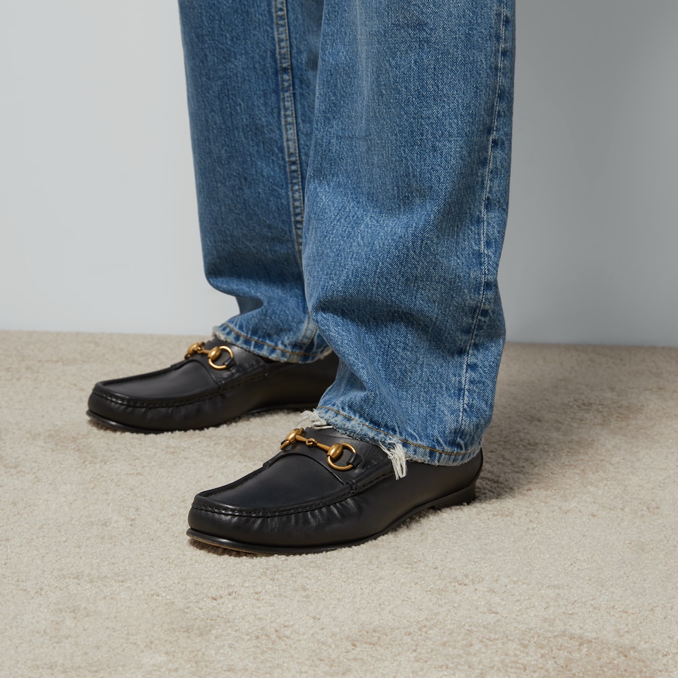 Mocassino 1953 con Morsetto in pelle nera | GUCCI® IT