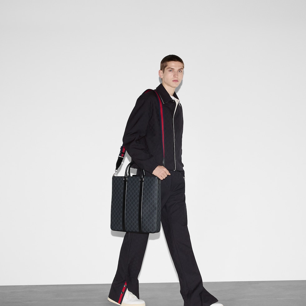 GG Black large tote bag in black GG Supreme canvas | GUCCI® SE