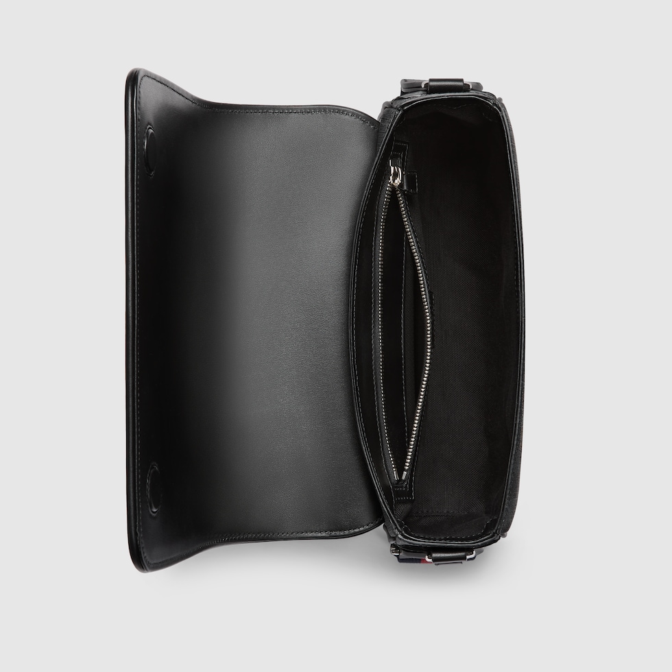 792124_FADJA_1042_013_082_0000