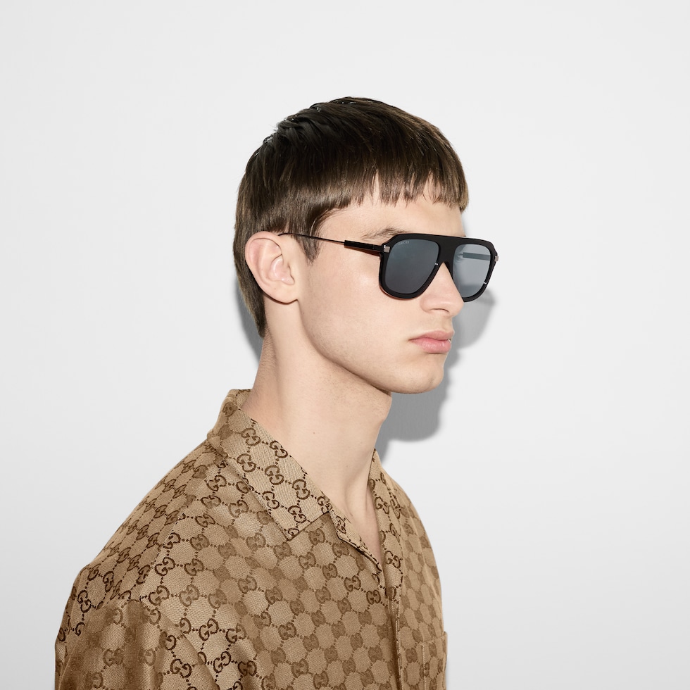 Navigator frame sunglasses