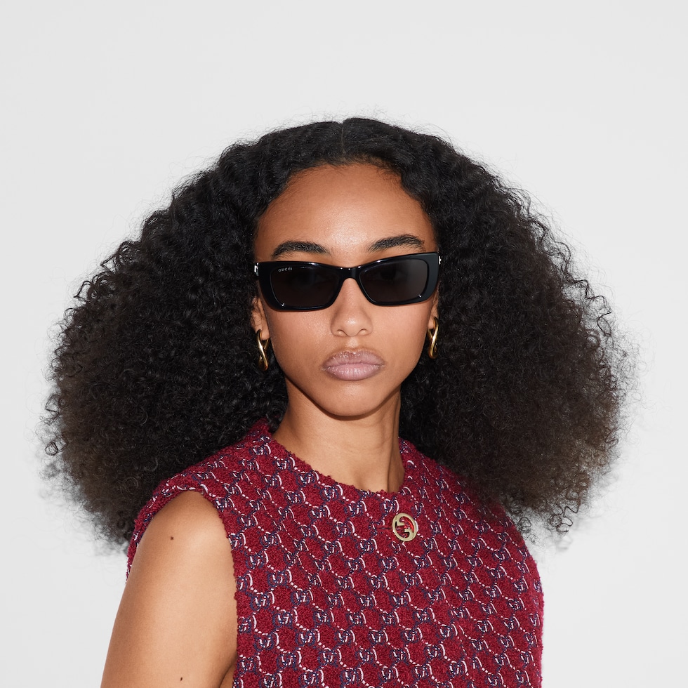 Rectangular-frame sunglases in black injection | GUCCI® US