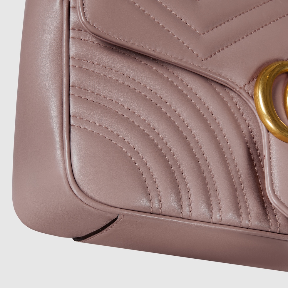 Borsa a spalla GG Marmont misura piccola in pelle cipria GUCCI Italia