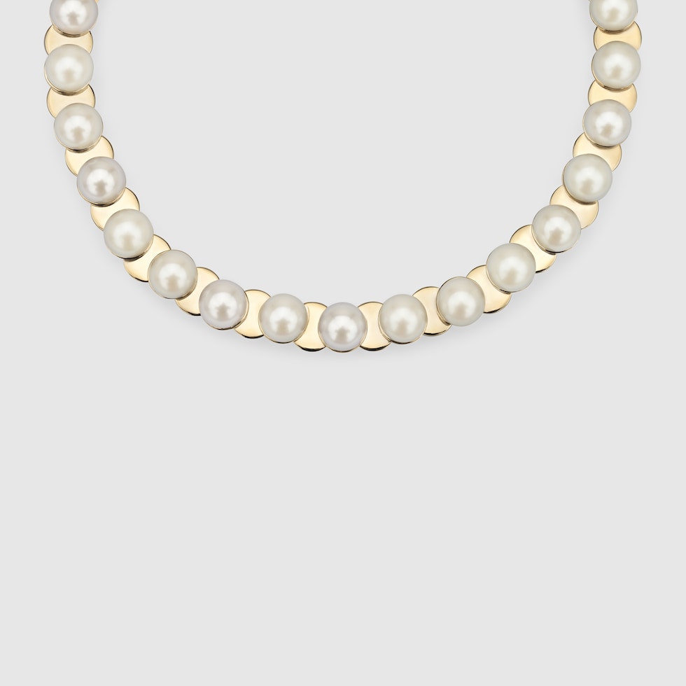Resin pearl choker necklace in light gold-toned metal