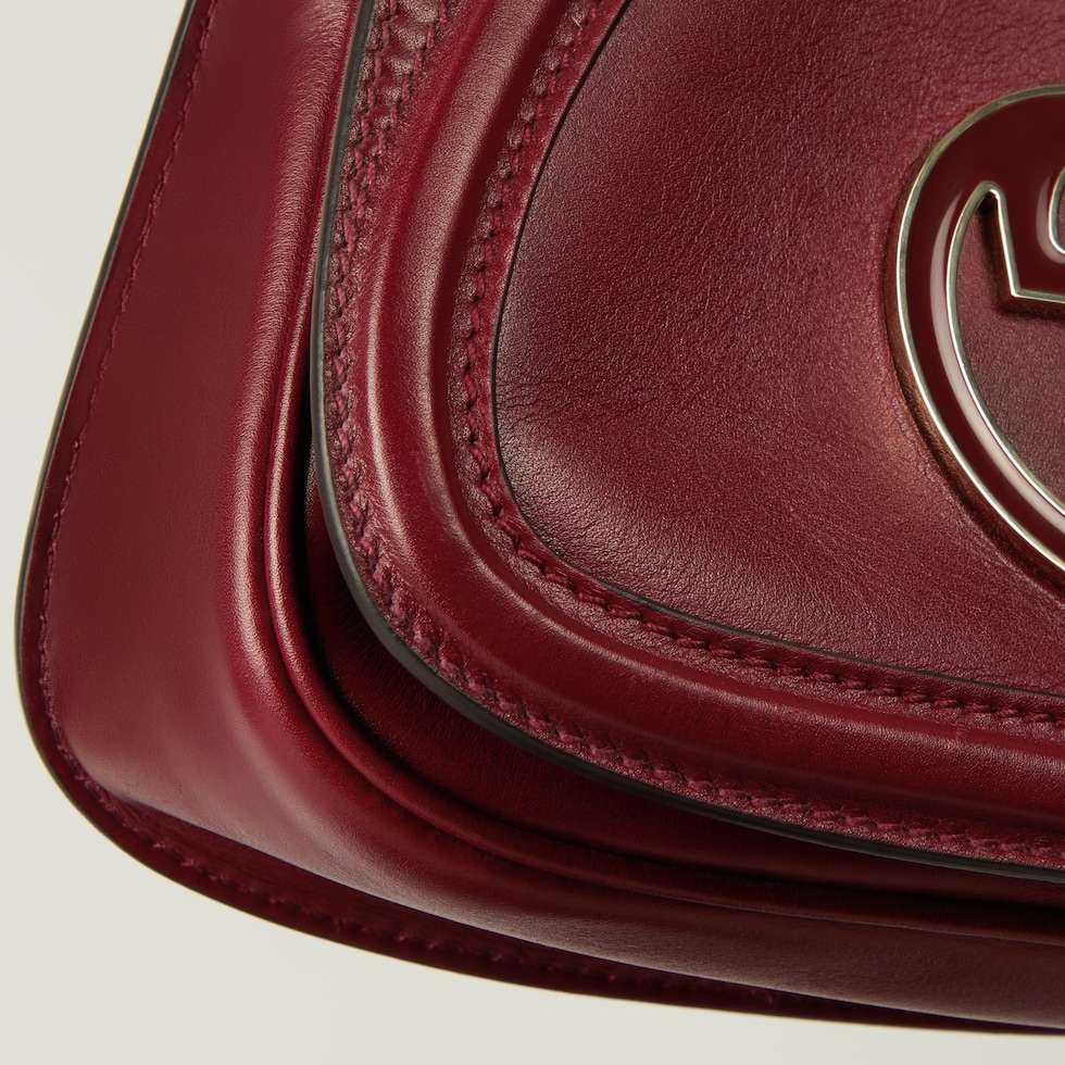 Gucci Blondie small shoulder bag in Rosso Ancora red leather