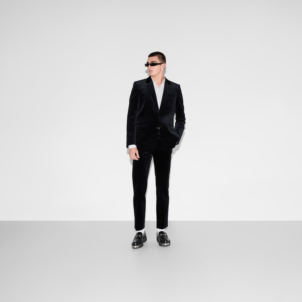 GUCCIメンズスーツ Stretch velvet tuxedo in black | GUCCI® US