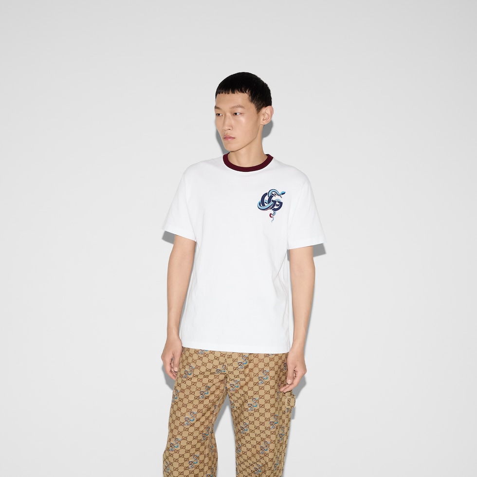 Printed medium cotton jersey T-shirt in white | GUCCI® US Printed medium cotton jersey T-shirt in white | GUCCI® US