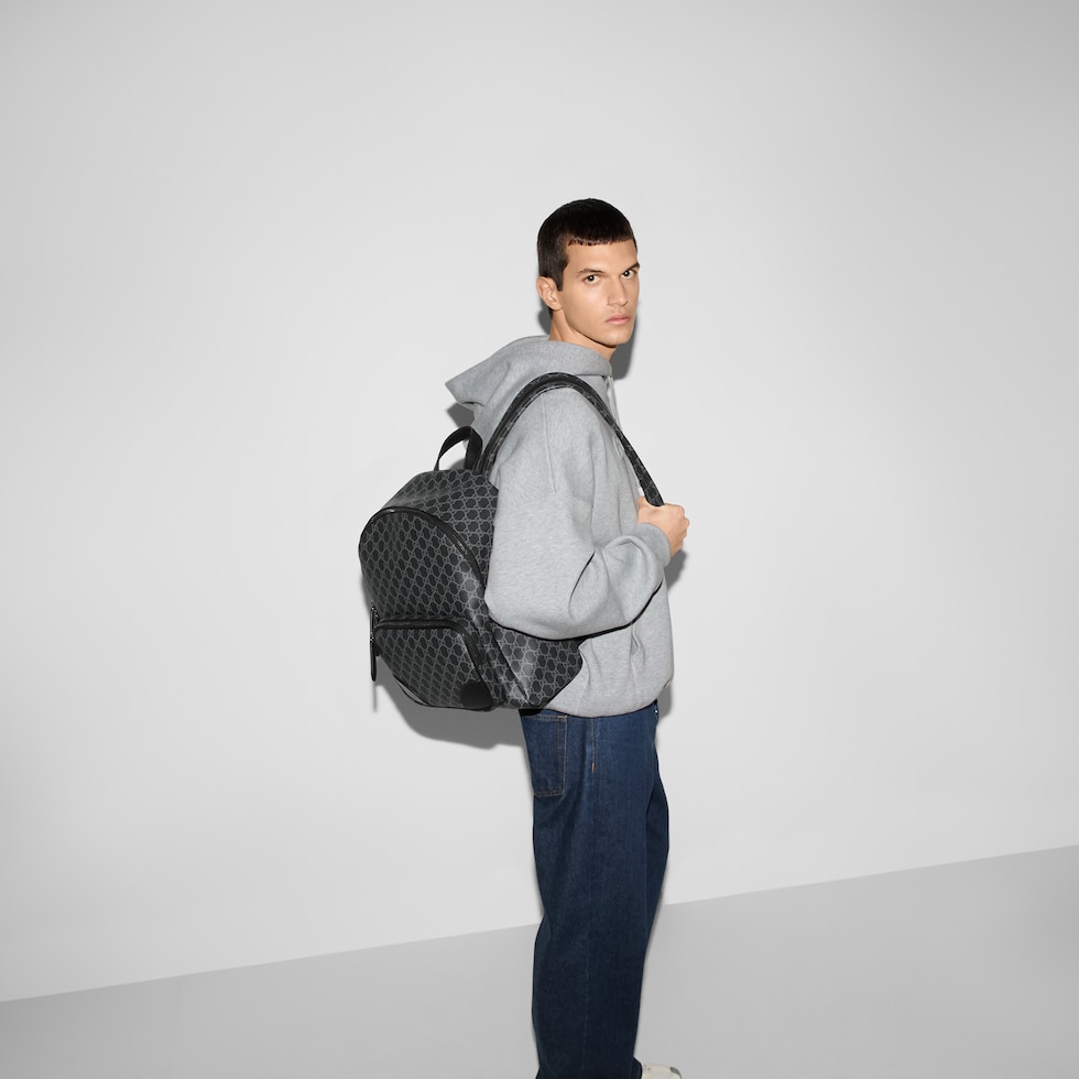 821159_FAED4_1000_003_100_0000