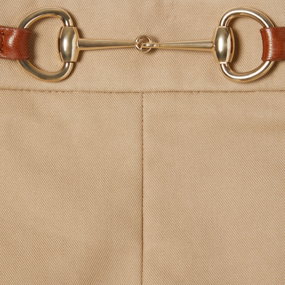 820466_Z8BZI_2502_012_100_0000