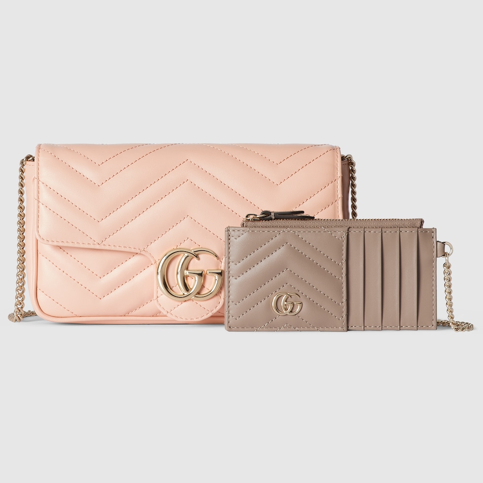 GUCCI ggマーモント　ショルダーバッグ　ピンク GUCCI GGロゴ ピンクショルダーバッグ