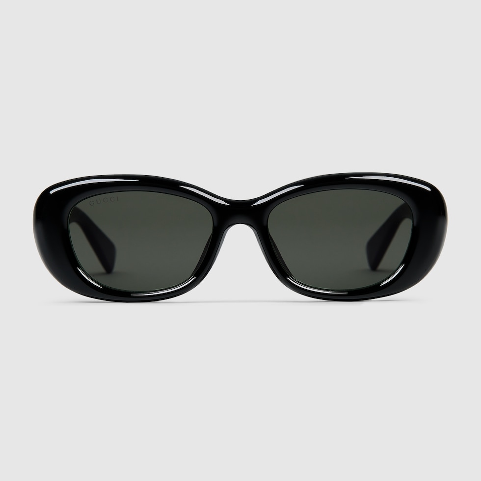 Low nose bridge oval sunglasses in black | GUCCI® SG