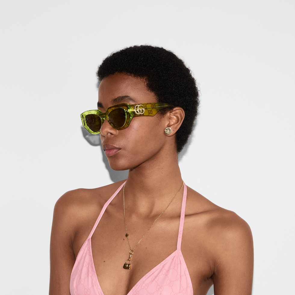 Geometrical frame sunglasses in transparent green | GUCCI® US