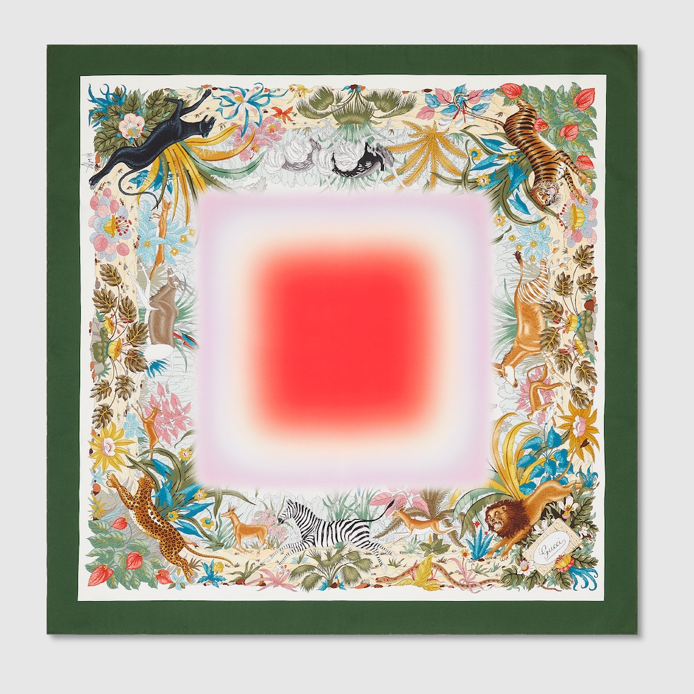 GUCCI 国内買付 90 x 90 プロジェクト プリント シルクスカーフ 90 x 90 プロジェクト プリント シルクスカーフブラック