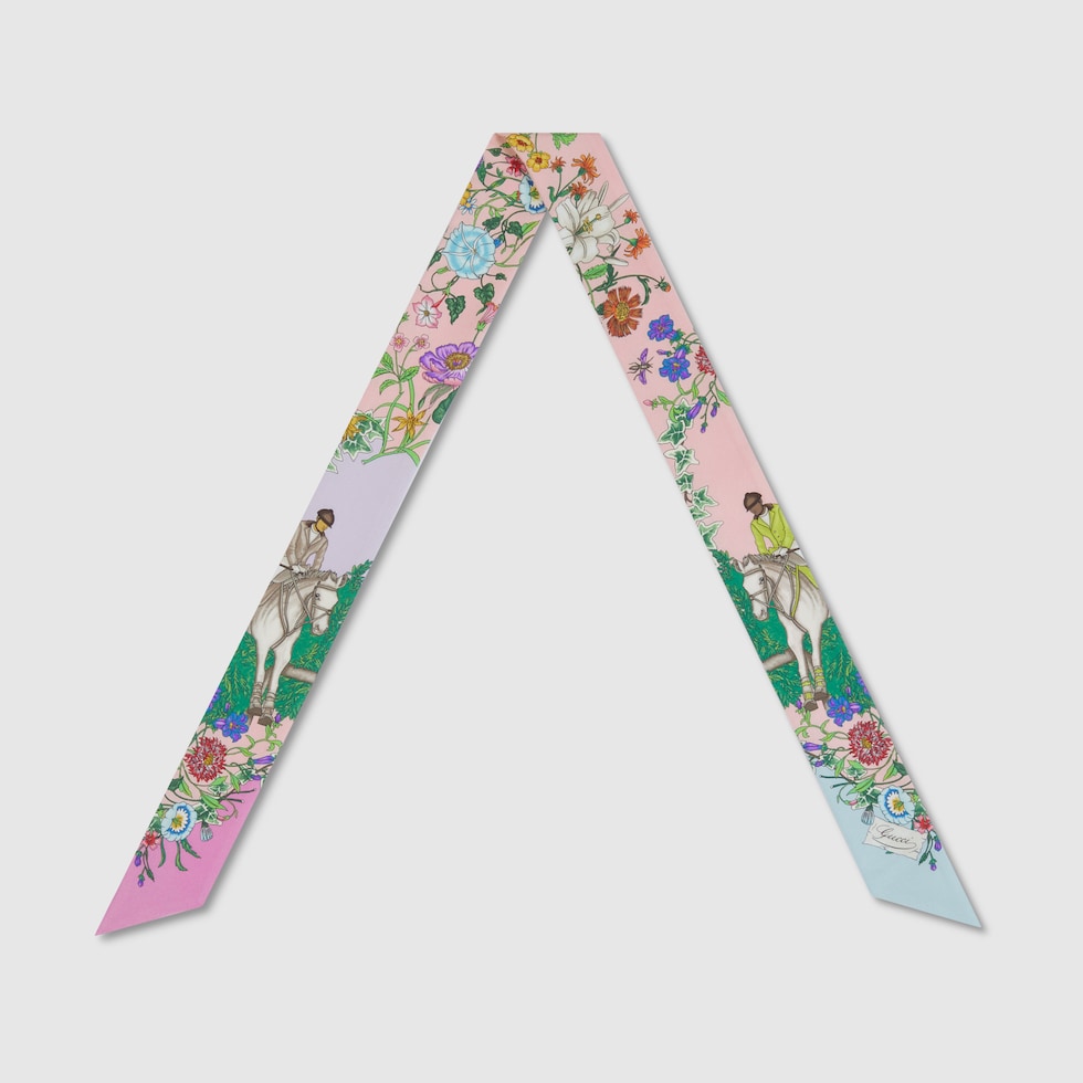 新品同様現行品 GUCCI プリント シルク ネックボウ／スカーフ 国内直営**GUCCI** GGフローラ プリント シルク ネックボウ