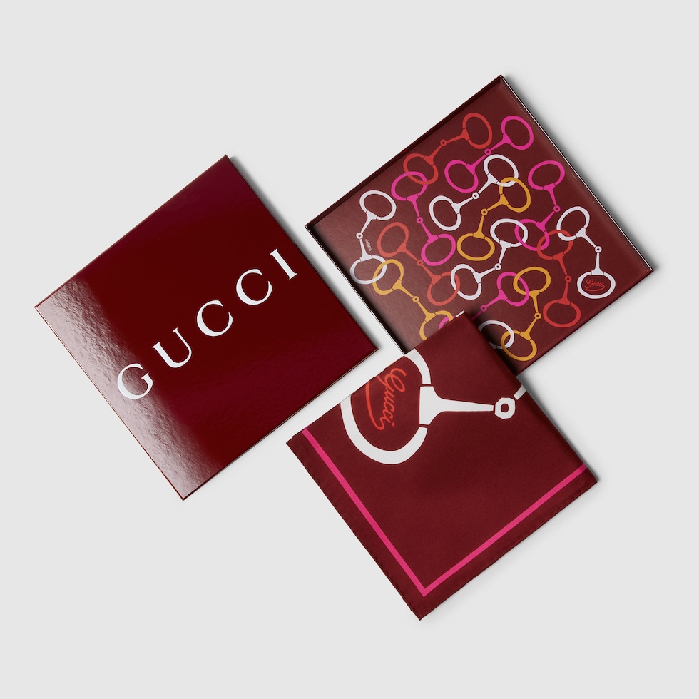 GUCCI 国内買付 90 x 90 プロジェクト プリント シルクスカーフ 90 x 90 プロジェクト プリント シルクスカーフマルチカラー