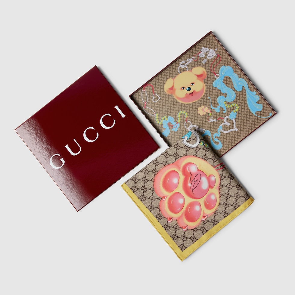 s823 GUCCI シルク スカーフ 風景画デザイン 箱付き GUCCI（グッチ）の「〔グッチ ガーデン〕シルク スカーフ
