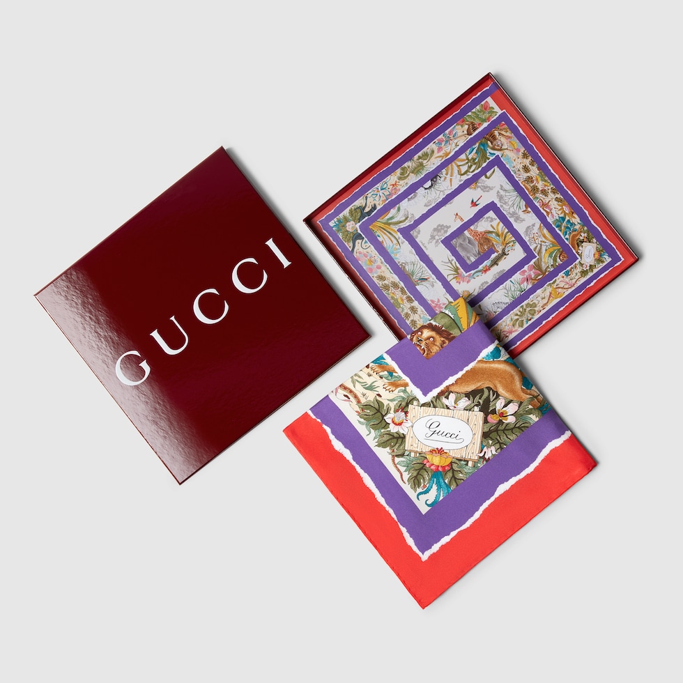 GUCCI 紫と赤のロゴパターンストール GUCCI 紫と赤のロゴパターンストール GUCCI 紫と赤のロゴ