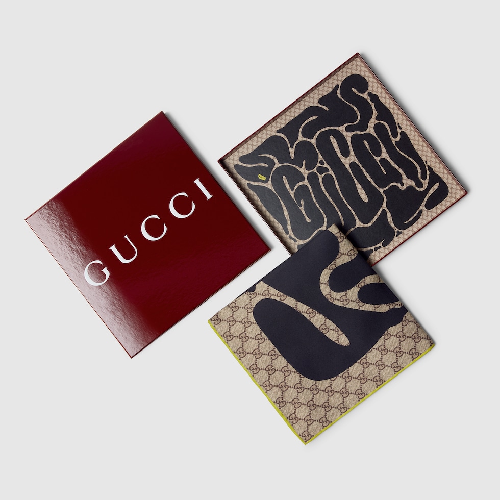 90 x 90 プロジェクト プリント シルクスカーフブラック | GUCCI公式