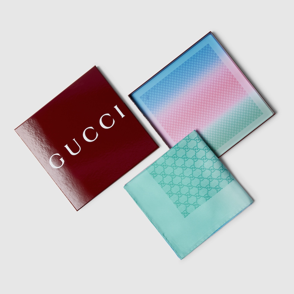 スカーフ Gucci Printed Silk Carre 90 x 90 project printed silk carré in pink and multicolor