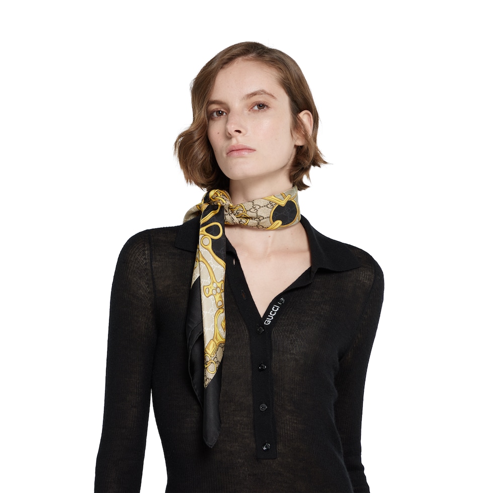 Printed silk twill carré in black and beige | GUCCI® US