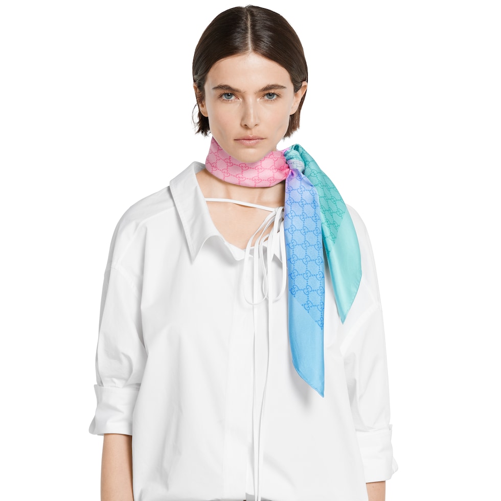 90 x 90 project printed silk carré in light blue, pink and