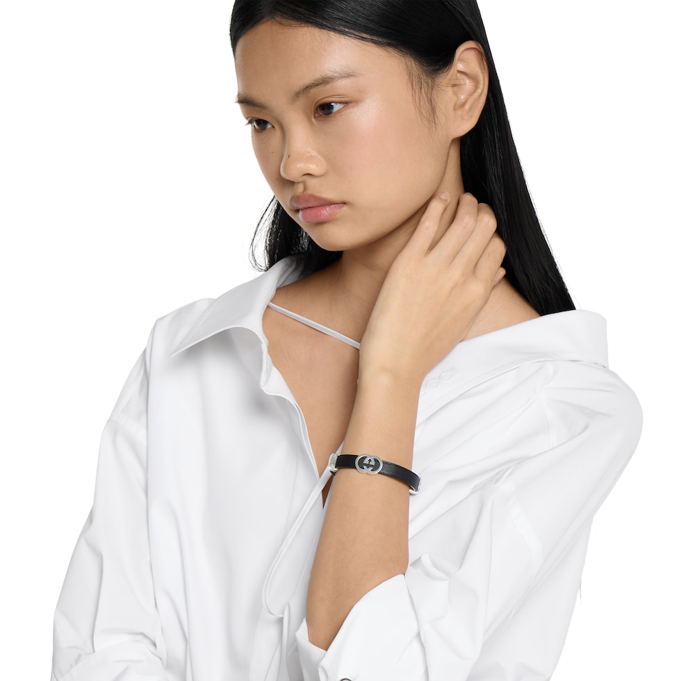 Gucci Interlocking leather bracelet in black leather | GUCCI® US