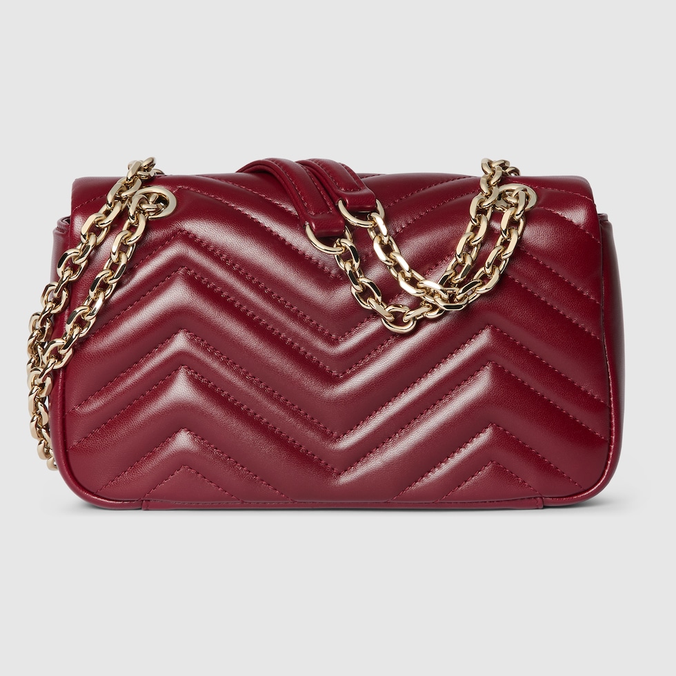 ショルダーバッグ・ポシェット GUCCI 'GG Marmont' small shoulder bag (798715AADPJ 6207) GG Marmont small shoulder bag in Rosso Ancora red leather