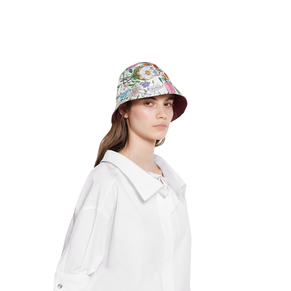 GucciリバーシブルハットL Authentic Gucci Bucket Hat Reversible GG Canvas Women's