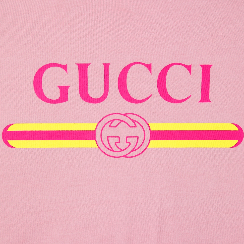 ◆GUCCI◆ ロゴ コットンジャージーTシャツ Pink Cotton jersey T-shirt with Gucci logo in light pink | GUCCI® US