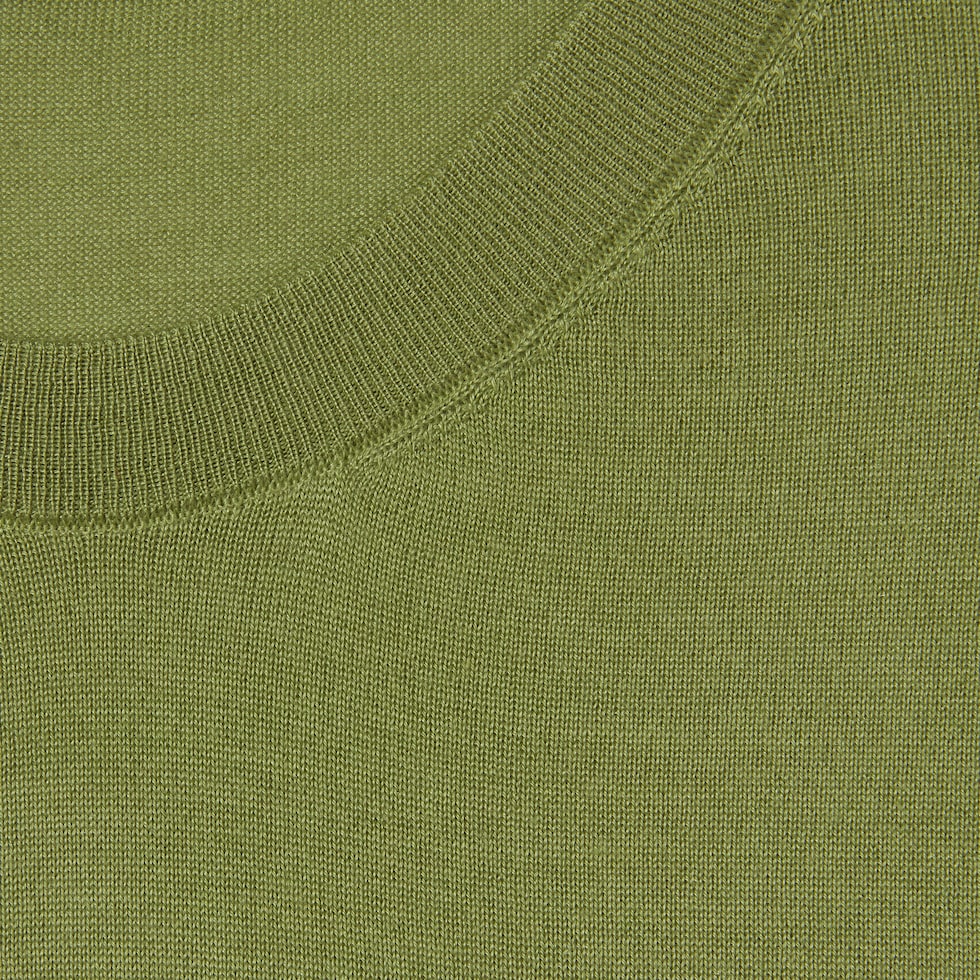 Tシャツ・カットソー GUCCI CASHMERE AND SILK TOP Cashmere and silk top with intarsia in green | GUCCI® US