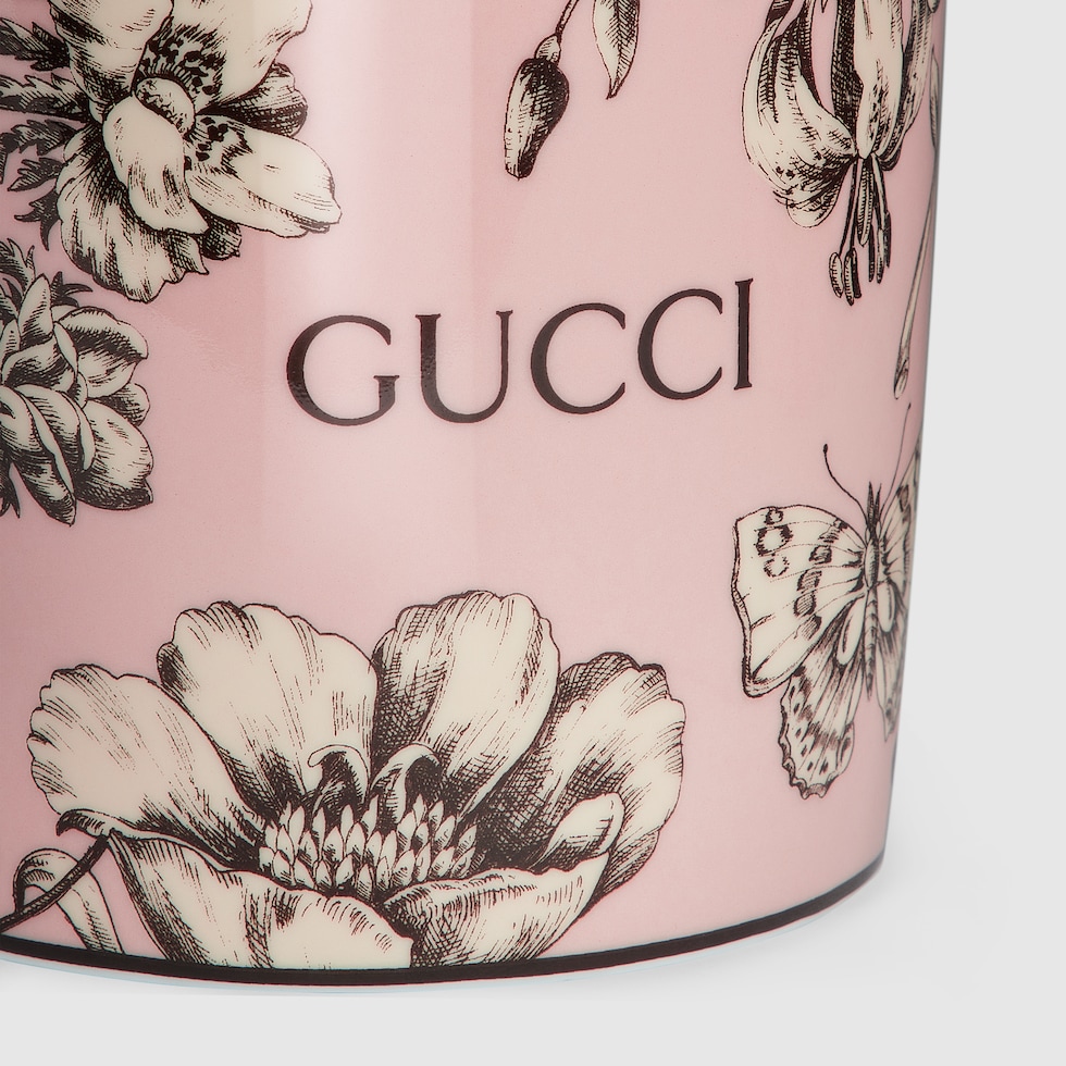 Gucci Flora Sketch print candle, Inventum scent in pink and