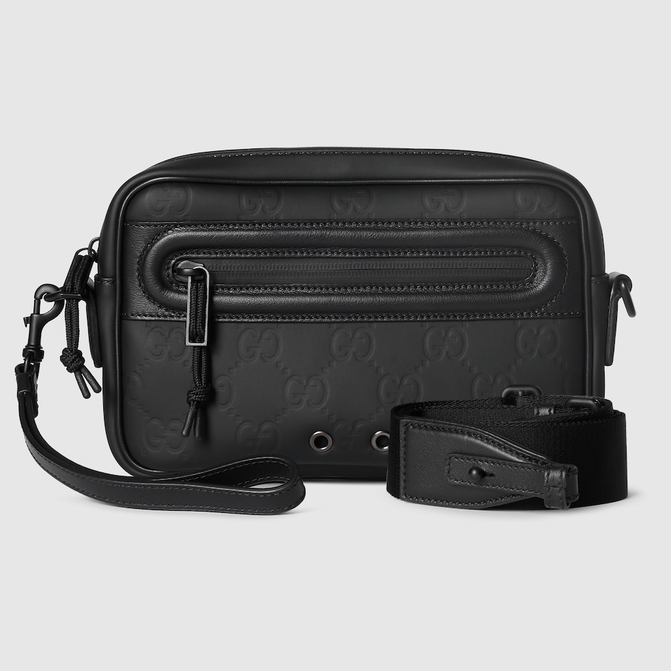 グッチ エッジ〕スモール クロスボディバッグ ・ブラック GG マット