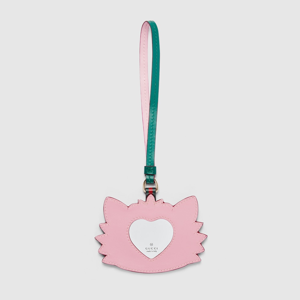 Gucci Besties〕バッグ チャーム ・ベージュ GG ファブリック | GUCCI公式