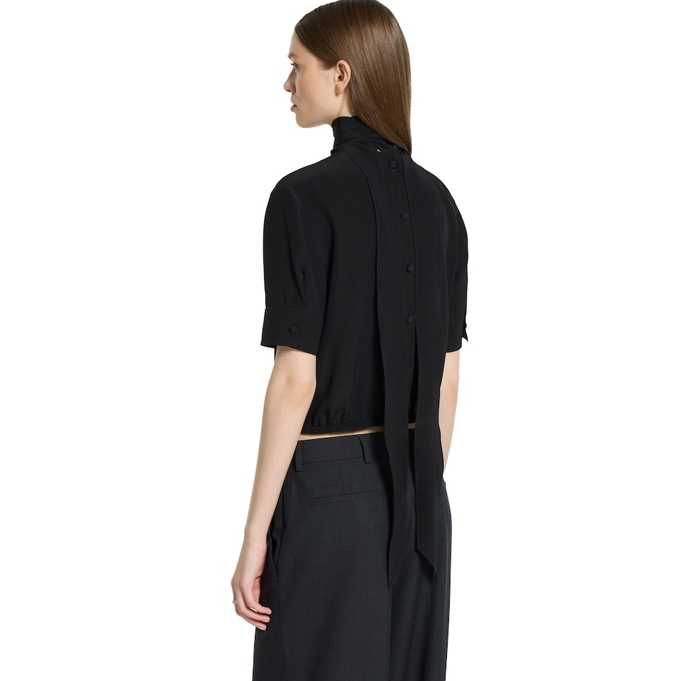 GUCCI ノースリーブトップス ブラック S Silk crêpe de chine top in black | GUCCI® US