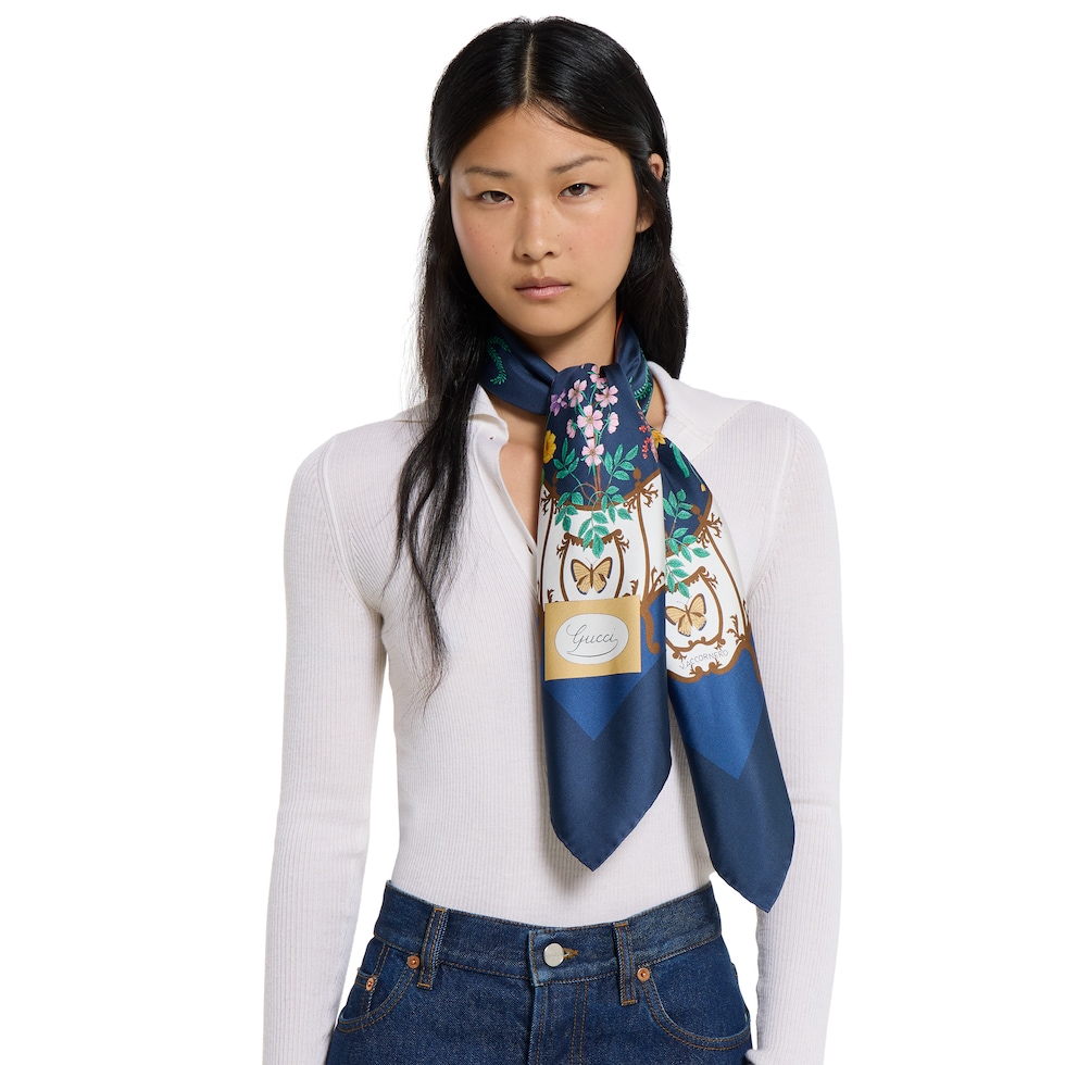 スカーフ Gucci Printed Silk Carre Printed silk twill carré in multicolor and dark blue | GUCCI® US