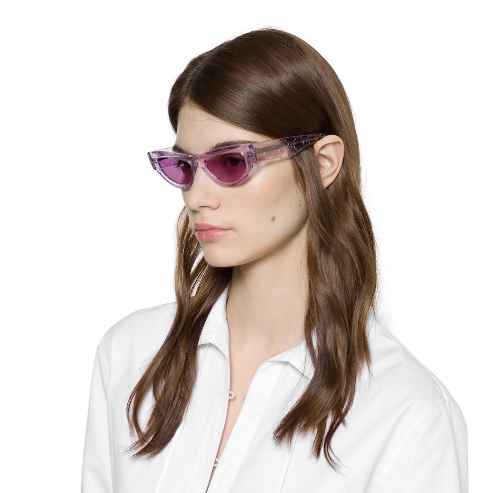 Cat eye sunglasses in violet | GUCCI® US