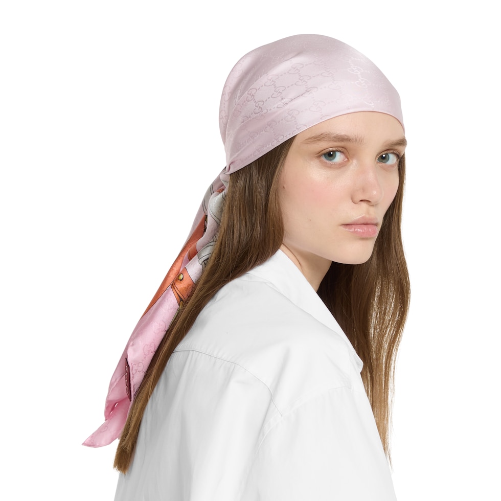 GGシルクジャカード プリント スカーフ ・ライトピンク | GUCCI公式