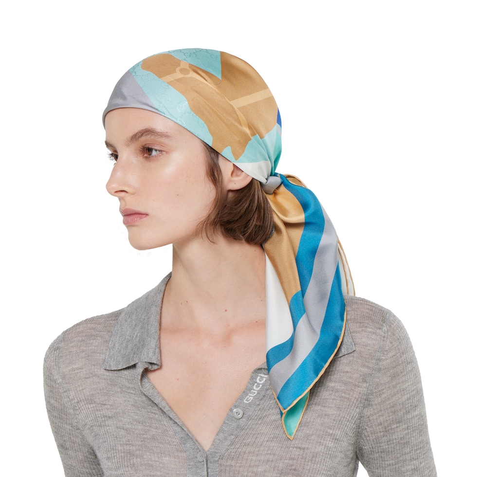 シルクジャカード プリント スカーフ ・ホワイト＆ライトブルー