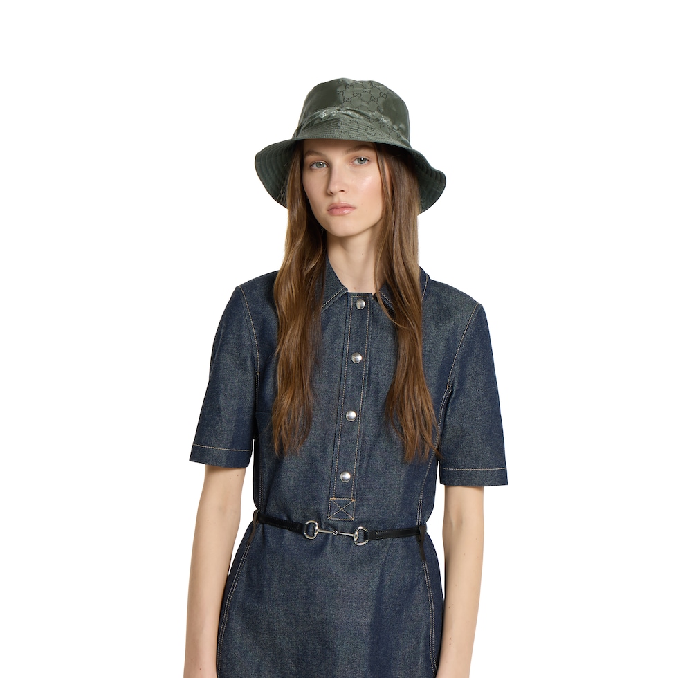 リバーシブル GGナイロン バケットハット ・ダークグリーン | GUCCI公式